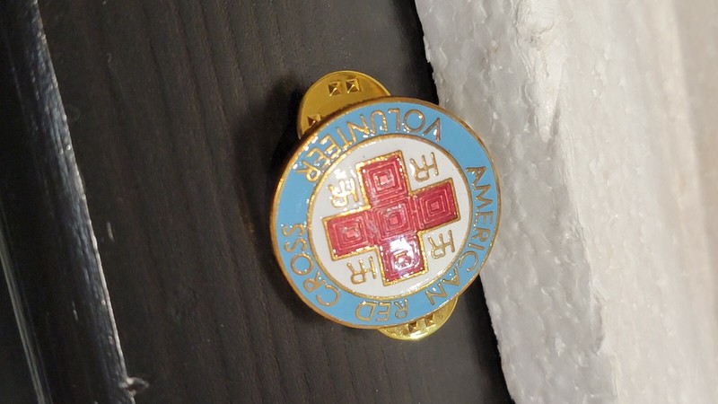 Repro WW2 US American Red Cross ARC Volunteer Pin HR Hospital Clutch Back gallery