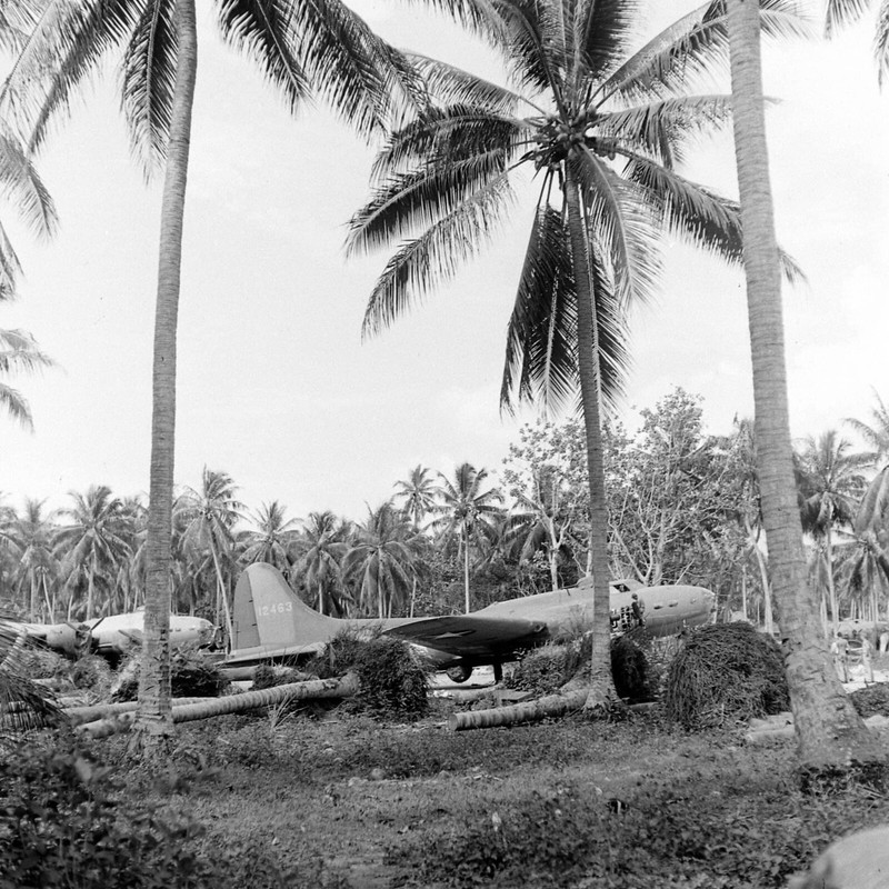 WW2 WWII Photo World War Two / USAAF B-17 Bombers Espiritu Santo Pacific 1942
