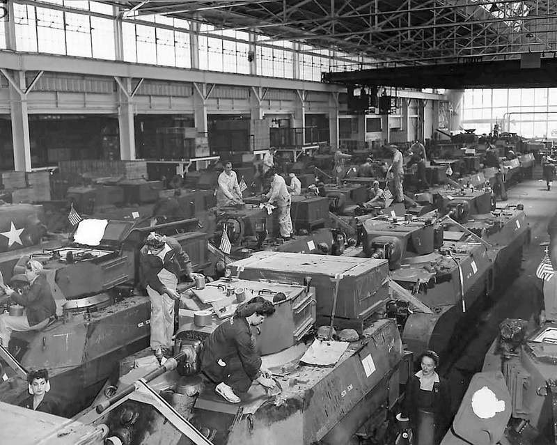 Women Workers Assemble M3A3 Stuart Tanks World War II WWII WW2 8×10 Photo 890c
