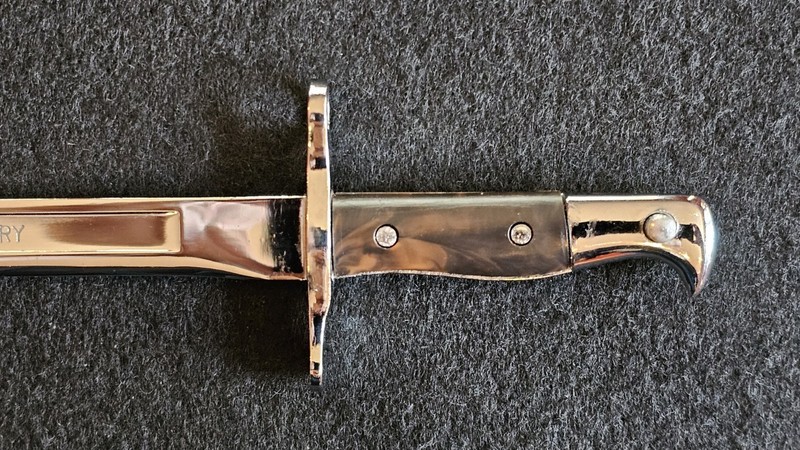 WW II M-1 GARAND RIFLE BAYONET (EARLY 1942 LONG SWORD MODEL) LETTER OPENER! gallery