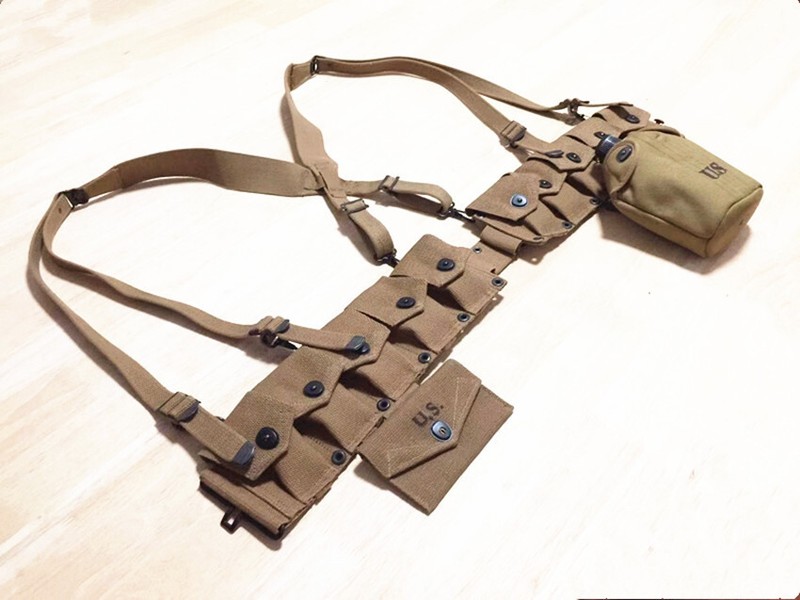 WW2 US ARMY Soldier Gear Combat 1943 X Suspenders Bar Belt First Aid Canteen SET gallery