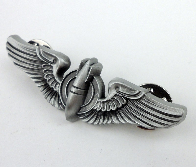 WWII US Military Bombardier Badge Pin Army Air Force Pilot Wings gallery