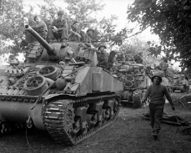The British Army in the Normandy Campaign 1944, 8x10 WWII WW2 Photo 781a