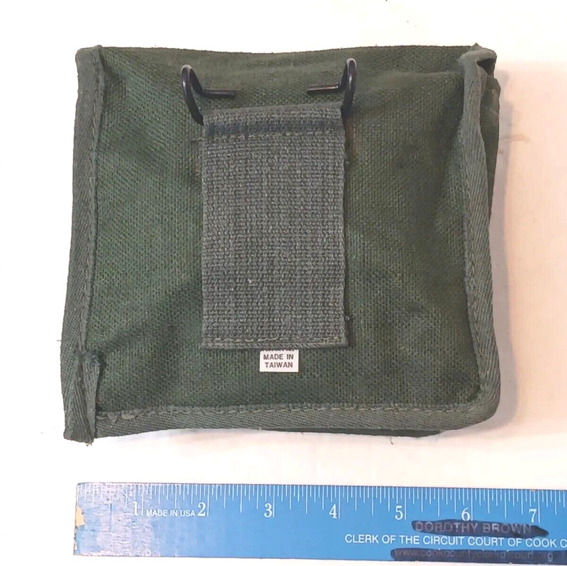 Vintage WW2 Style US Jungle First Aid Pouch Green Canvas with Pistol Belt Attach gallery