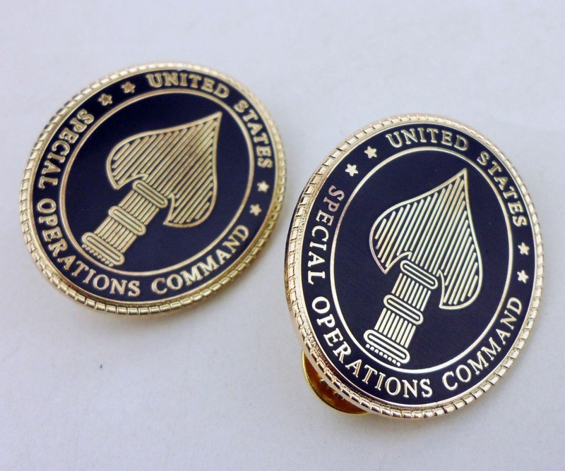 2（small）US ARMY SPECIAL OPERATIONS COMMAND BADGE PIN INSIGNIA CLASSIC MILITARY