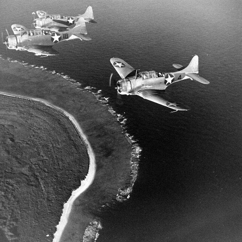 WW2 WWII Photo From Battle of Midway 1942 World War Two US Navy / US073