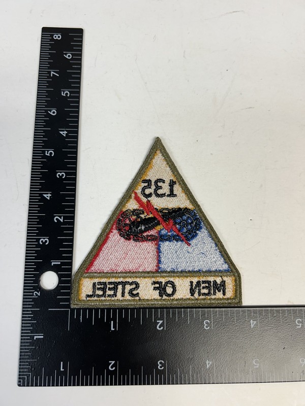 MH584 Repro WW2 US Army Patch 135th Tank Battalion "Men of Steel" IR29D gallery