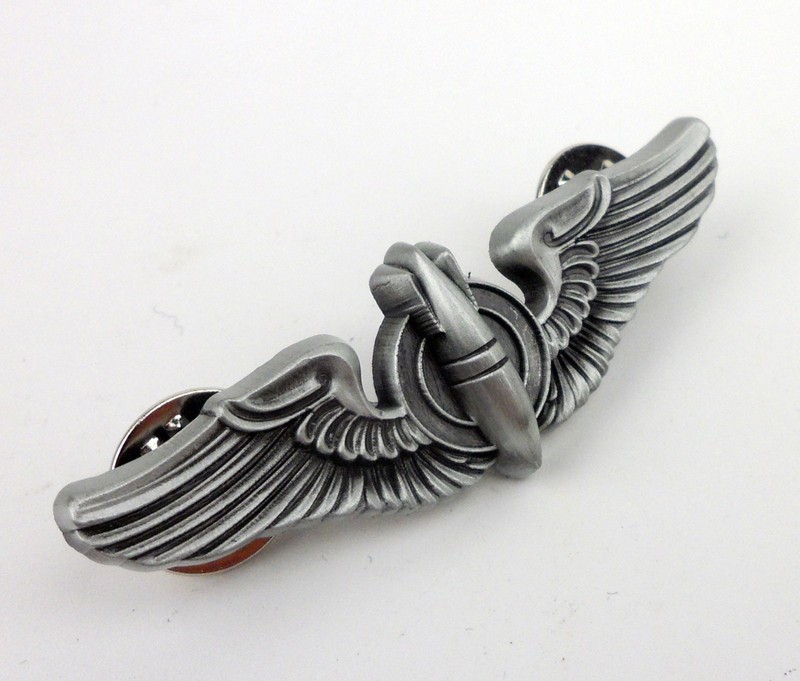 WWII US Military Bombardier Badge Pin Army Air Force Pilot Wings gallery