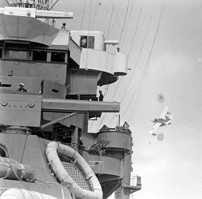 WW2 WWII Photo World War Two / USS Maryland BB-46 Hawaii 1941 US Navy / 7535