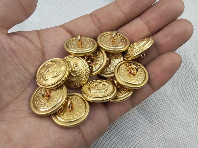 10301 WW2 GERMAN OFFICER KRIEGSMARINE NAVY DRESS TUNIC METAL BUTTON 21MM GOLDEN gallery