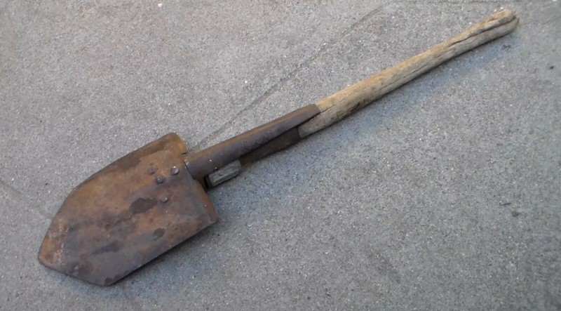Reproduction US WW2 Style M-1945 Folding Shovel Entrenching E-Tool (USED) gallery