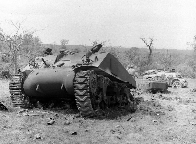 WW2 WWII Photo World War Two / Destroyed M4 Sherman Tank St. Lo Normandy France