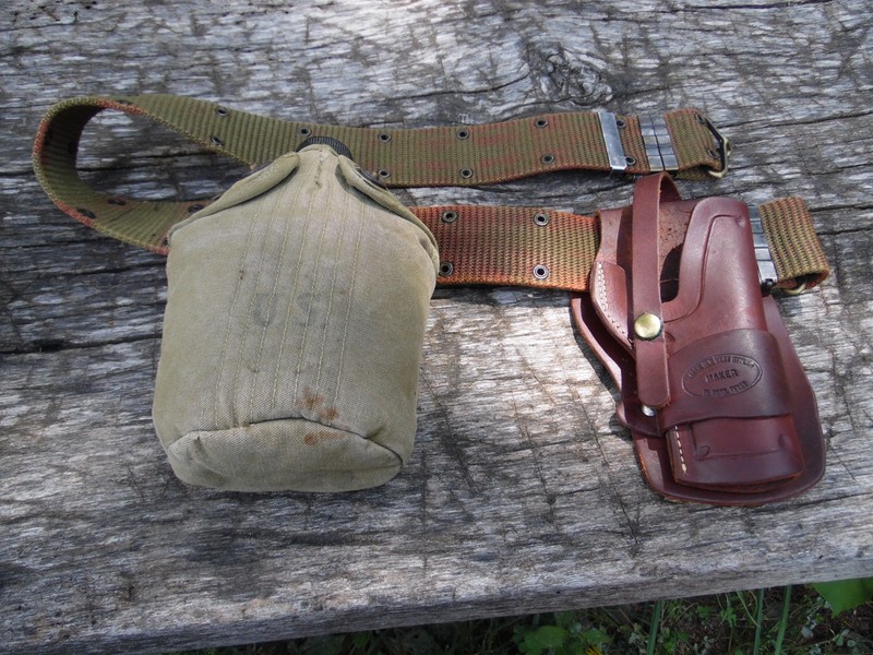 WW2 US ARMY, WEBBING BELT & Canteen & Classic Old West Style El Paso TX. Holster