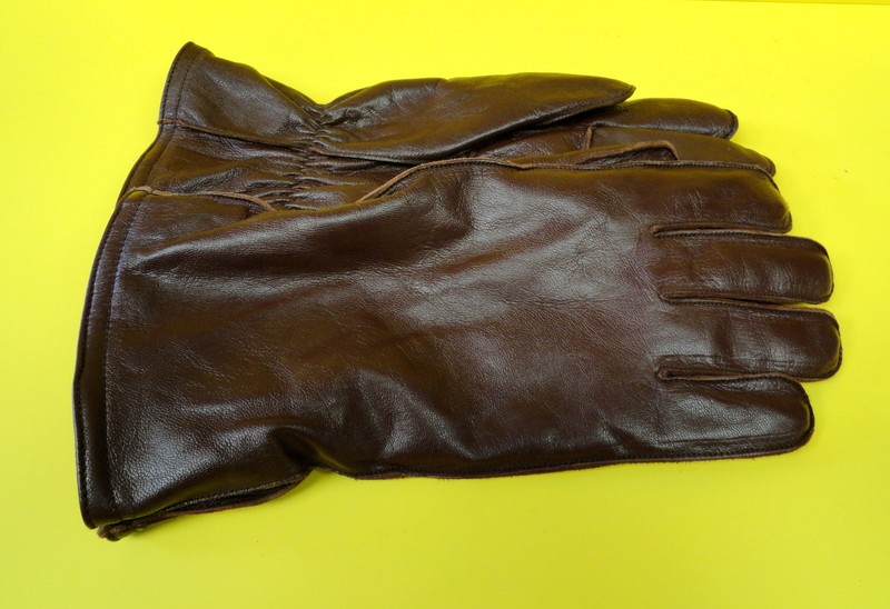 USAAF F-2/F-3 ELECTRICALLY HEATED FLYING GLOVES- SIZE MEDIUM