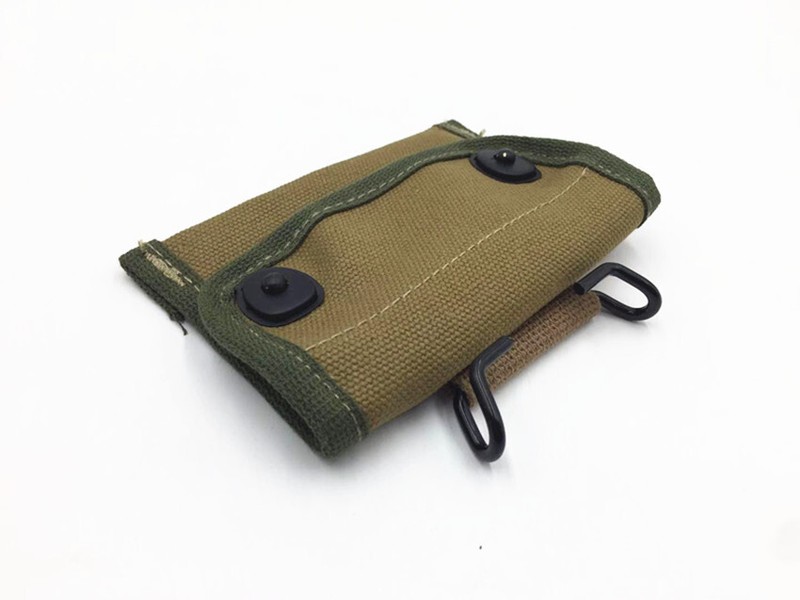 WW2 KOREAN WAR US ARMY KHAKI FIRST AID POUCH WITH HOOK COMPASS BAG gallery