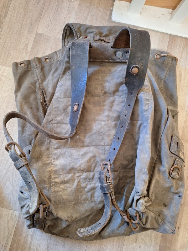 Equipment mountain troops backpack Wehrmacht 2. WWII with stamp 3. Comp. gallery