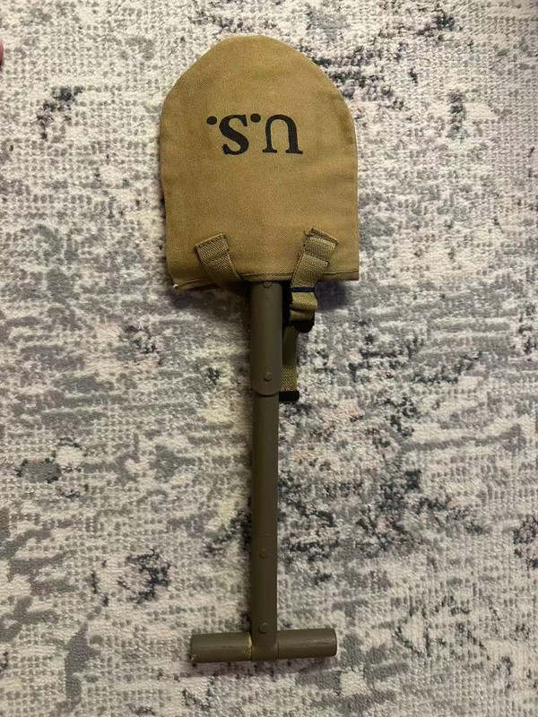 Reproduction WWII US M1910 T-Handle Shovel with Carrier