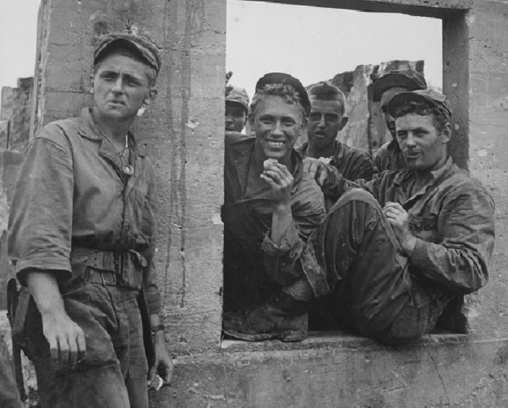 Marines taking break as they recapture Guam 8″x 10″ World War II WW2 Photo 449