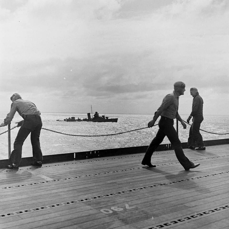 WW2 WWII Photo World War Two / US Navy Aircraft Carriers in Action April 1942
