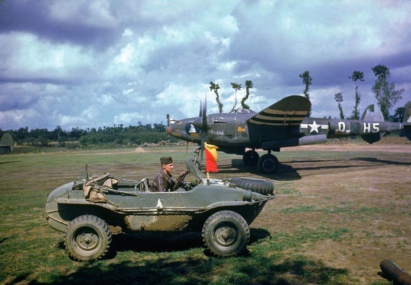 COLOR WW2 Photo WWII P-38 France 1944 Schwimmagen World War Two WWII