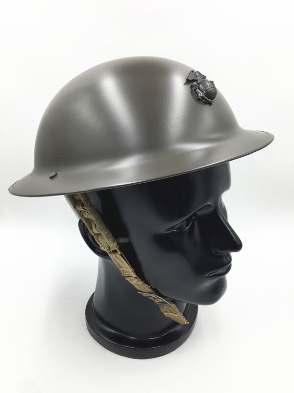 US WW2 M1917 Helmet Zc49 With WW2 USMC Badge Gray gallery
