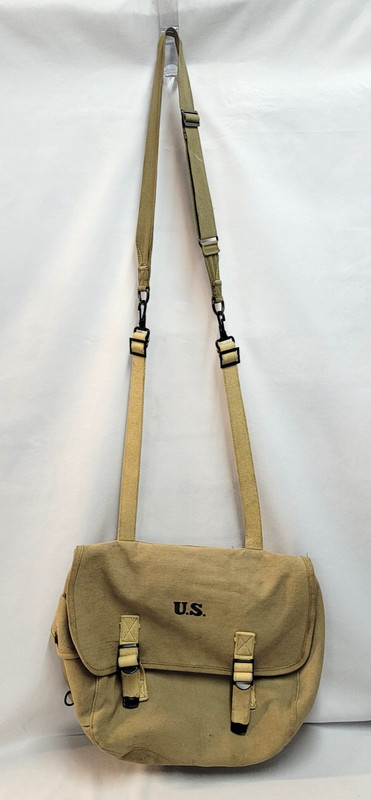 WWII Wharton Mfg 1943 US Musette Bag