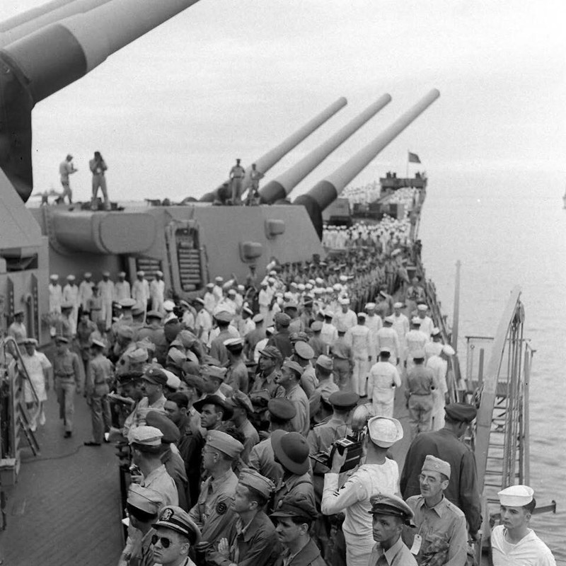 WW2 WWII Photo World War Two / Surrender of Japan Tokyo Bay 2 Sept 1945