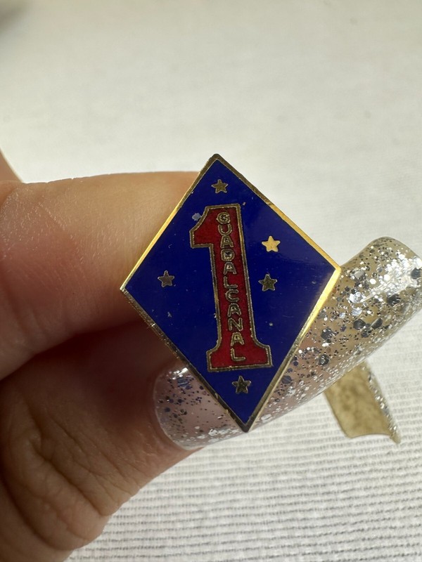 Vintage US USA USMC Marine Corps 1st Marine Division Military Hat Pin