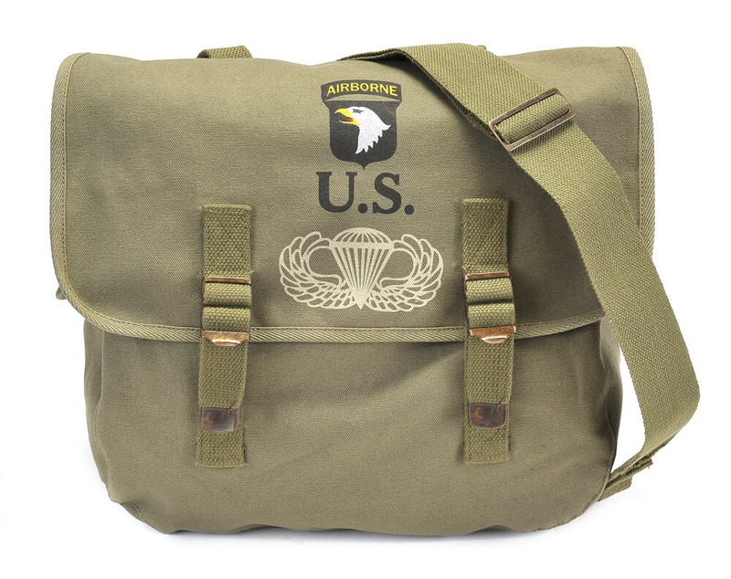 US WW2 101st Airborne Musette Bag with Shoulder strap OD marked JT&L 1944
