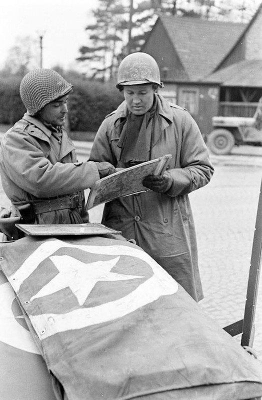 WW2 Photo WWII US Army Officers Checking Map Germany 1945 World War Two / 1430