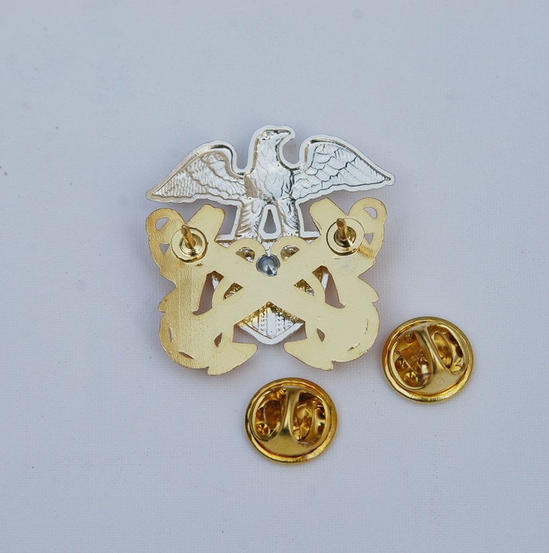 WWII Us Navy Military Officers Hat Metal Pin Badge gallery