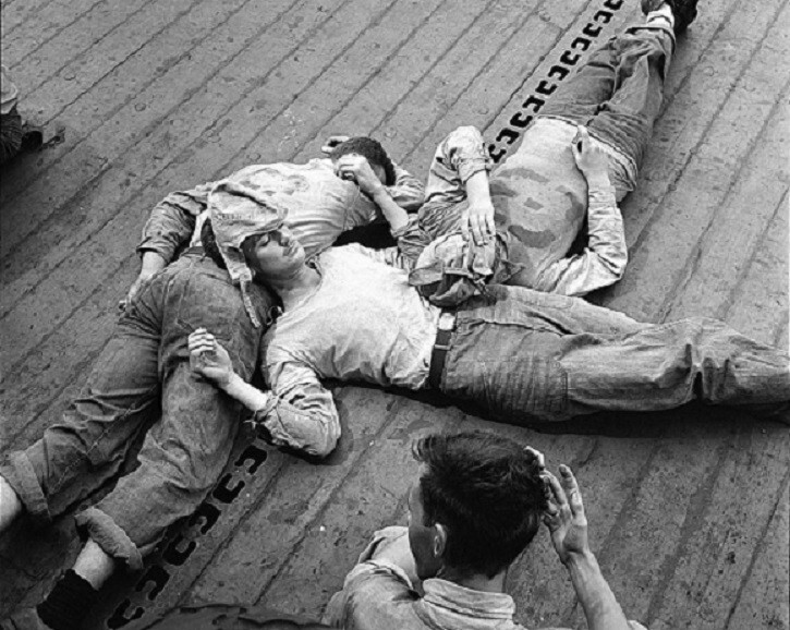 Sailors sleeping on flight deck of the USS Lexington 8×10 WWII WW2 Photo 887a