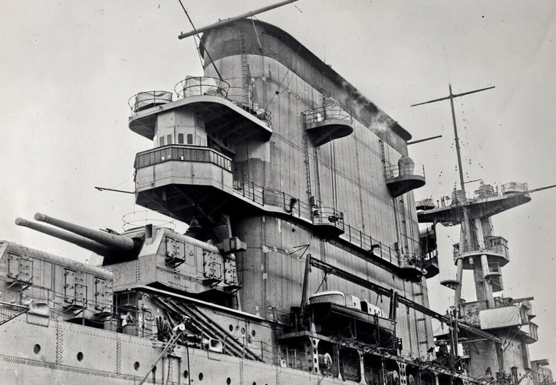 Usa WW II Photo — USS Lexington CV2 ( Artillery Guns )