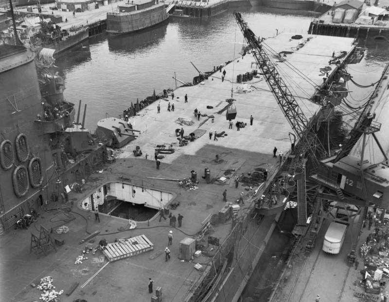 WW2 WWII Photo World War Two / USS Saratoga CV-3 Puget Sound Navy Yard May 1942