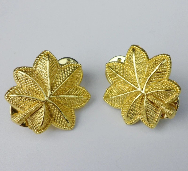 U.S. CAPTAIN COLONEL LIEUTENANT COLONEL RANK INSIGNIA US MILITARY LAPEL PIN GOLD gallery
