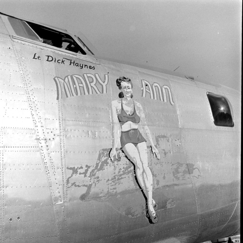 WW2 WWII Photo World War Two / Consolidated B-24 Liberator Boneyard Nose Art