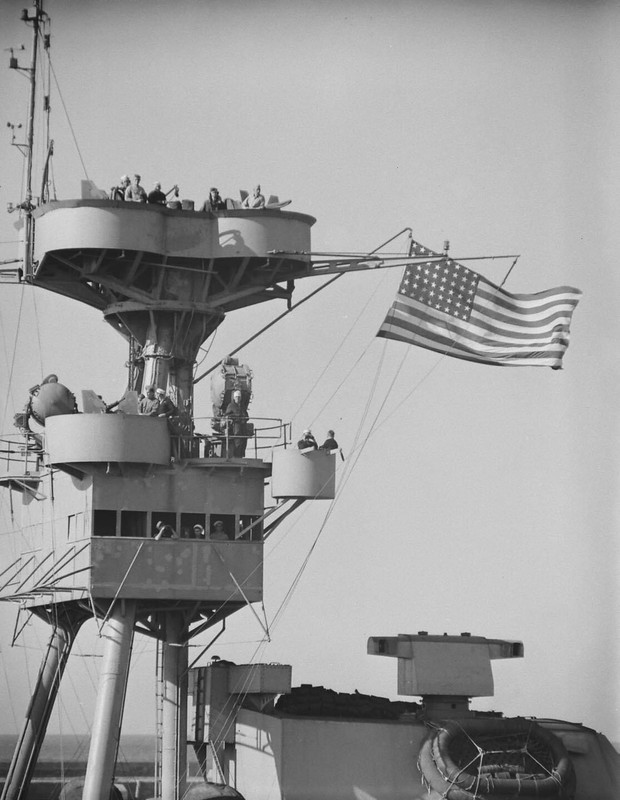 WW2 WWII Photo World War Two / US Navy Battleship USS New York BB-34 US Flag