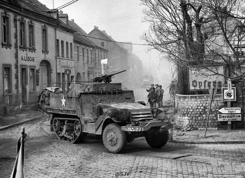 WW2 WWII Photo World War Two / US M3 Halftrack 9th Armored Engers Germany 1945