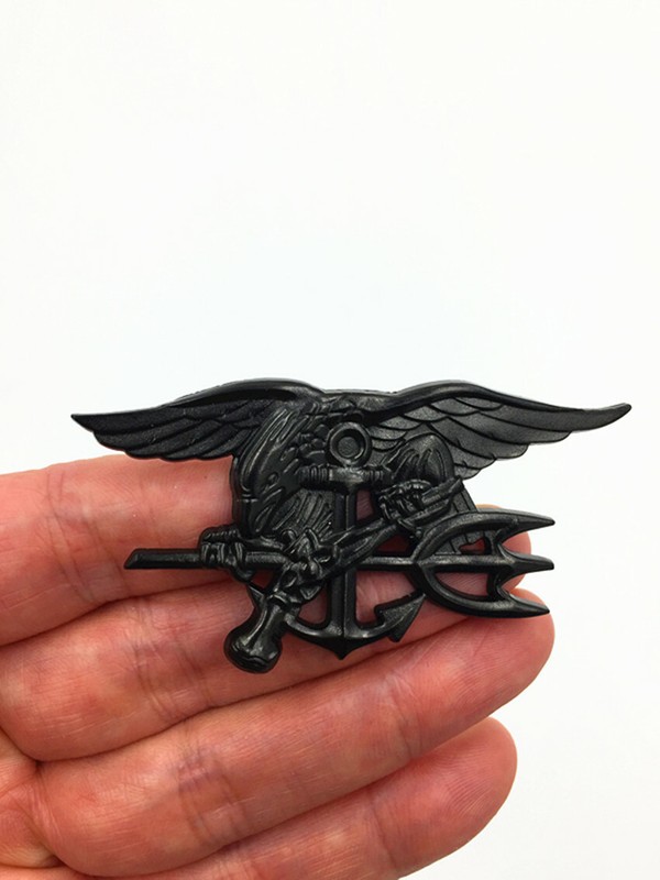 US-NAVY-SEAL-EAGLE-ANCHOR-TRIDENT-MINI-METAL-BADGE-INSIGNIA-BLACK
