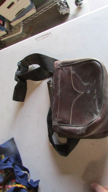 VINTAGE POUCH BAG
