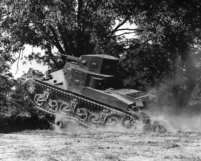 1st Armored Division M2A1 crushes a road World War II WWII WW2 8×10 Photo 866c