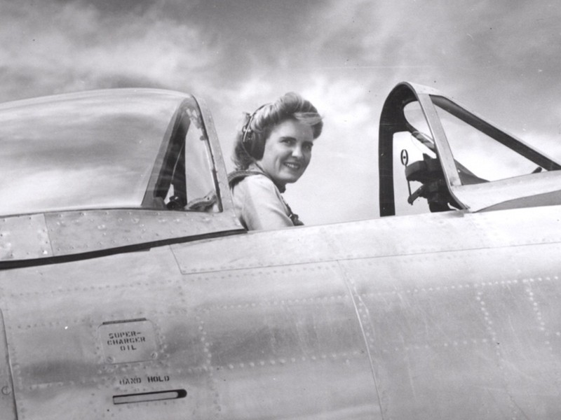 WW2 Photo WWII WASP Female Pilot P-47 Thunderbolt World War Two USAAF /5239