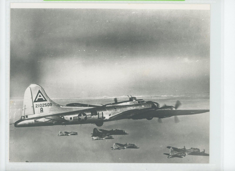 WWII 8x10 Photo Print USAAF bomber formation 6 planes