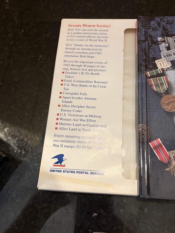 2 USPS World War II Remembered 1942 Into The Battle Stamp & Commemorative Set NI gallery