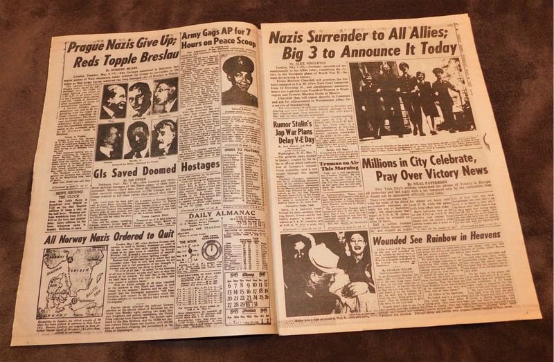 4 HISTORIC NEWSPAPERS FROM THE MOST IMPORTANT EVENTS OF THE 20TH CENTURY. gallery