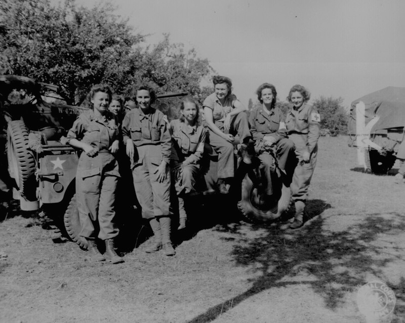 B&W Photo US Army Nurses in France 1944 WWII WW2 D-Day World War Two Normandy