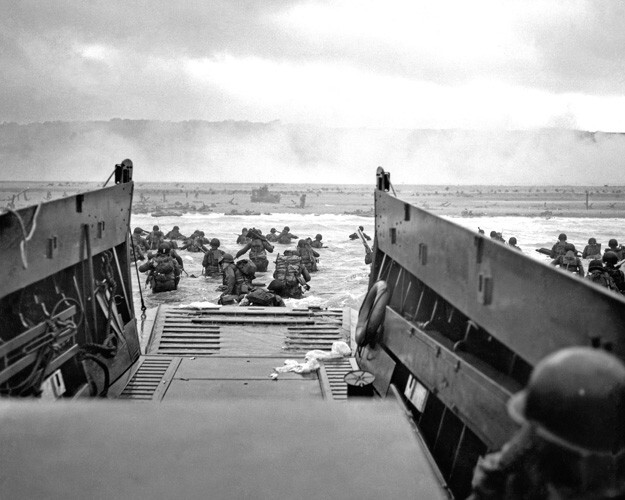1944 THE BATTLE OF NORMANDY Glossy 8×10 Photo World War II Print WWII D-Day