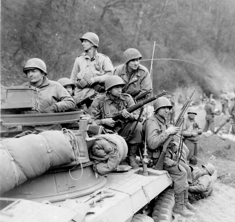 WW2 WWII Photo World War Two / US Army 26th Infantry Neustadt Germany 1945