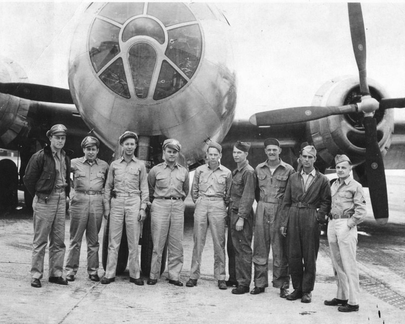 Enola Gay Crew USA Japan Allies U.S. World War 2 WWII 8 x 10 Photo Picture