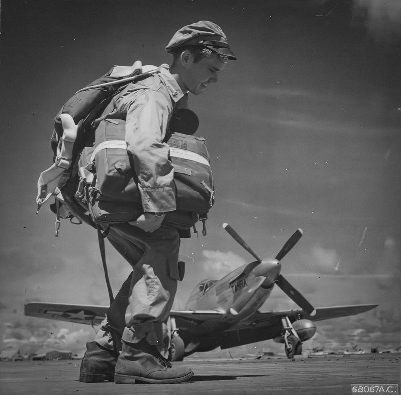 WW2 WWII Photo World War Two / USAAF P-51 Mustang Pilot Iwo Jima 1945